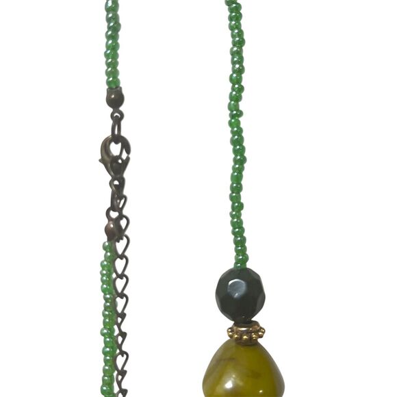 Long Green Bead Necklace, Vintage Y2K, Approx 33", Multi Shades of Green - Picture 5 of 6
